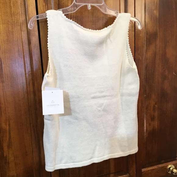 Lovely floral Lizsport sleeveless blouse, SP, NWT, scalloped fringe, linen blend - Picture 3 of 3